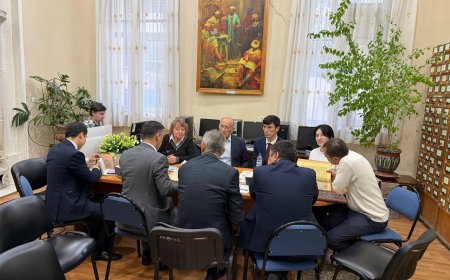 19.11.2024 Сегодня в Государственной научной медицинской библиотеке состоялся важный Круглый стол, посвящённый исследованию и сохранению наследия великого учёного и врача — Абу Али аль-Хусейна ибн Абдуллы ибн Сины.