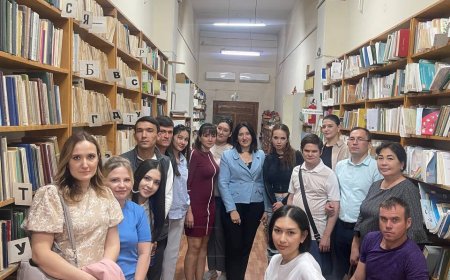 Экскурсия и ознакомление  с отделами библиотеки