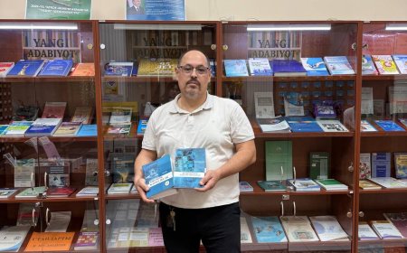 Книги в дар. Жафаров Хасан Мирзахидович, PhD,   доцент кафедры общей хирургии ОХТА ТГМУ