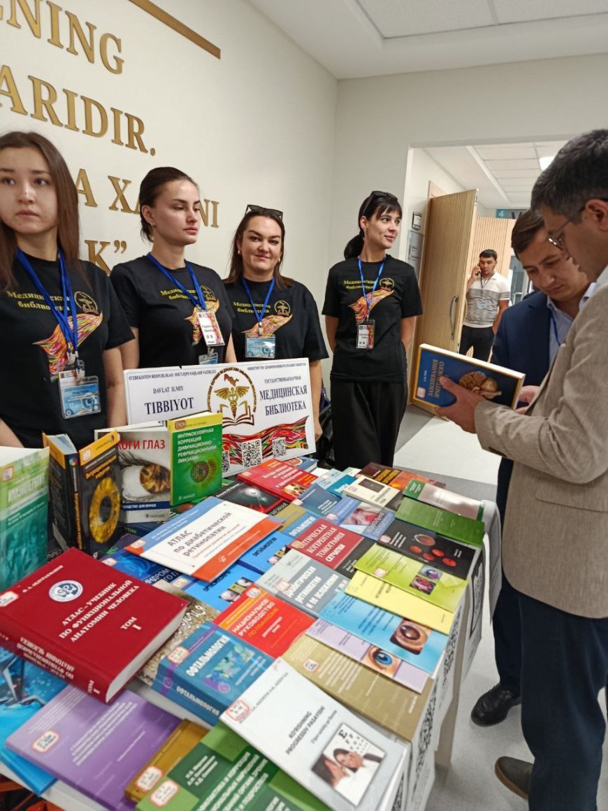 17.10.2025 Книжная выставка ГНМБ на научно-практической конференции офтальмологов «Роль молодых ученых в перспективах офтальмологии»