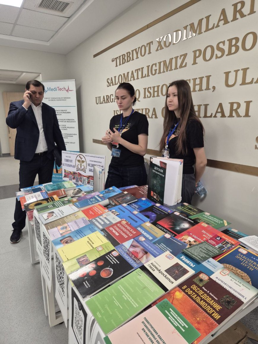17.10.2025 Книжная выставка ГНМБ на научно-практической конференции офтальмологов «Роль молодых ученых в перспективах офтальмологии»