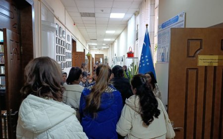 Экскурсия. Студенты ТашГИИК  4 курс нац группа, очное отделение