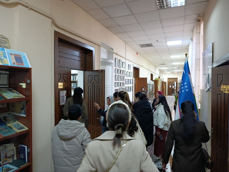 Экскурсия. Студенты ТашГИИК  4 курс нац группа, очное отделение