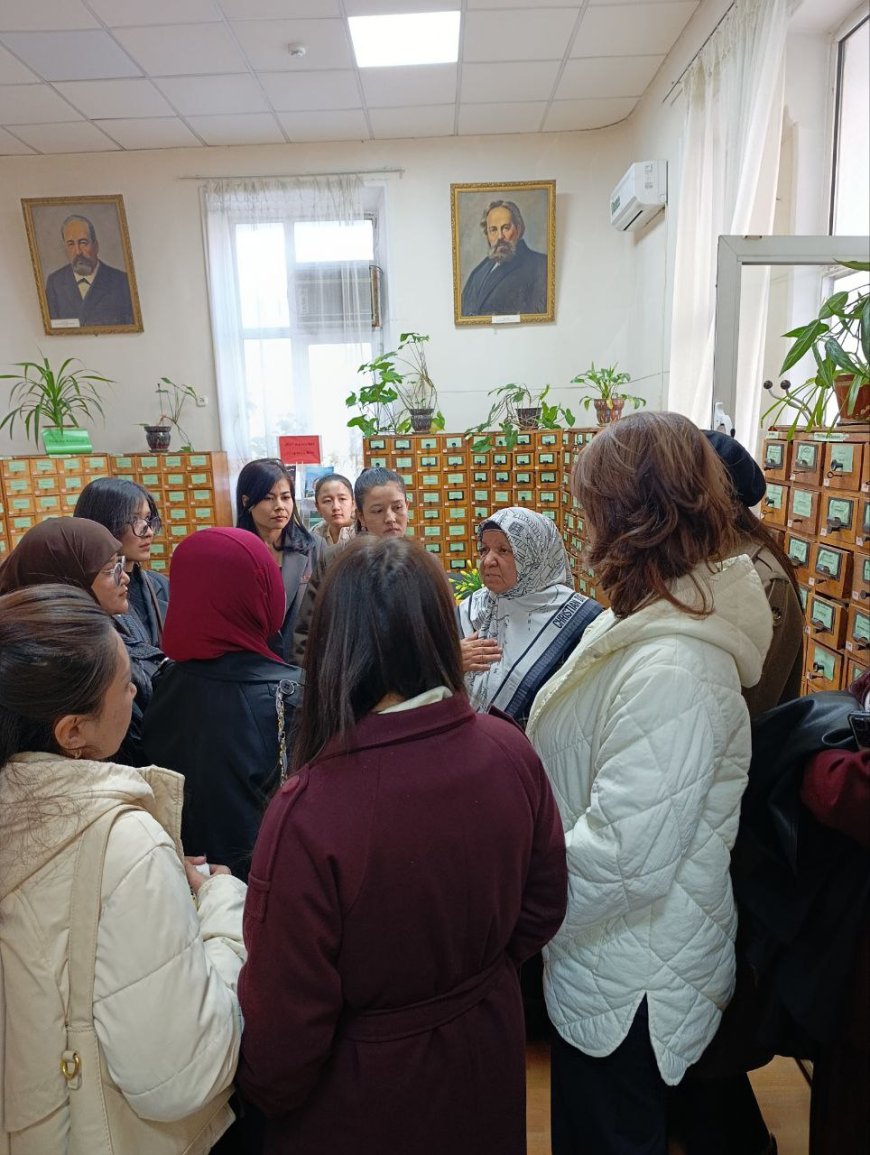 Экскурсия. Студенты ТашГИИК  4 курс нац группа, очное отделение