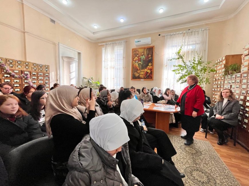 Государственная Научная Медицинская библиотека Министерства здравоохранения Республики Узбекистан - первая научная медицинская библиотека в Узбекистане, основана в Ташкенте, в 1935 году