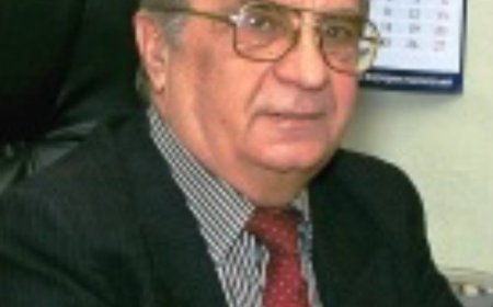 КАЛИШ ЮРИЙ ИВАНОВИЧ- доктор мед.наук, профессор, заслуженный работник здравоохранения Республики Узбекистан