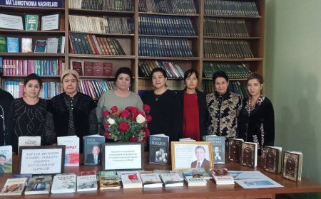 Хорезмская Областная научная медицинская библиотека: уголок худ. литературы